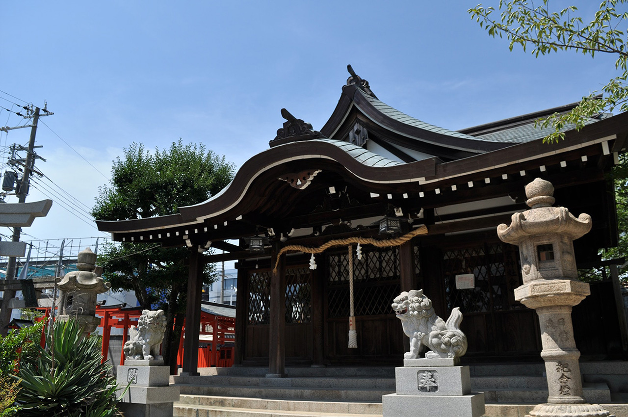 六宮神社と八宮神社は同じ場所に鎮座しています。